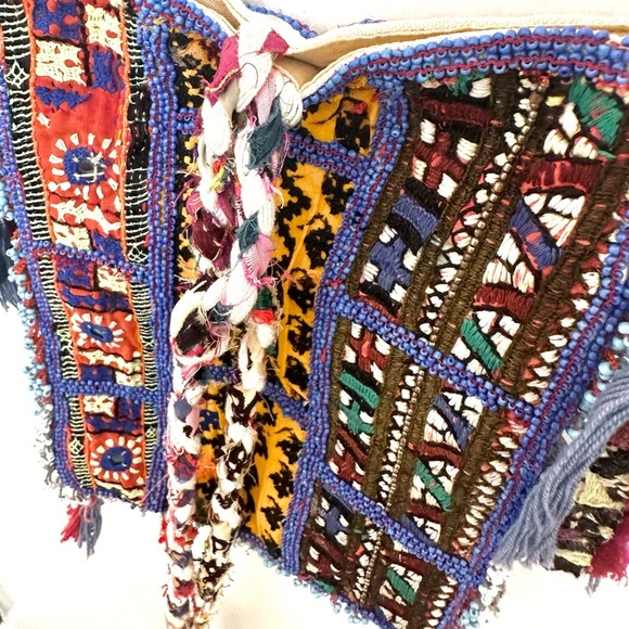 imayin Luxury Ethnic Handcraft Beaded Patchwork Crossbody Bag EUC - Picture 4 of 14